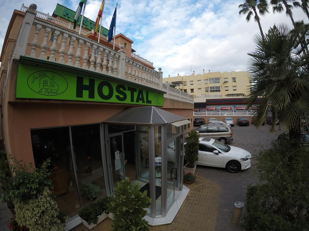 Hostal La Casa De Enfrente Malaga Luaran gambar