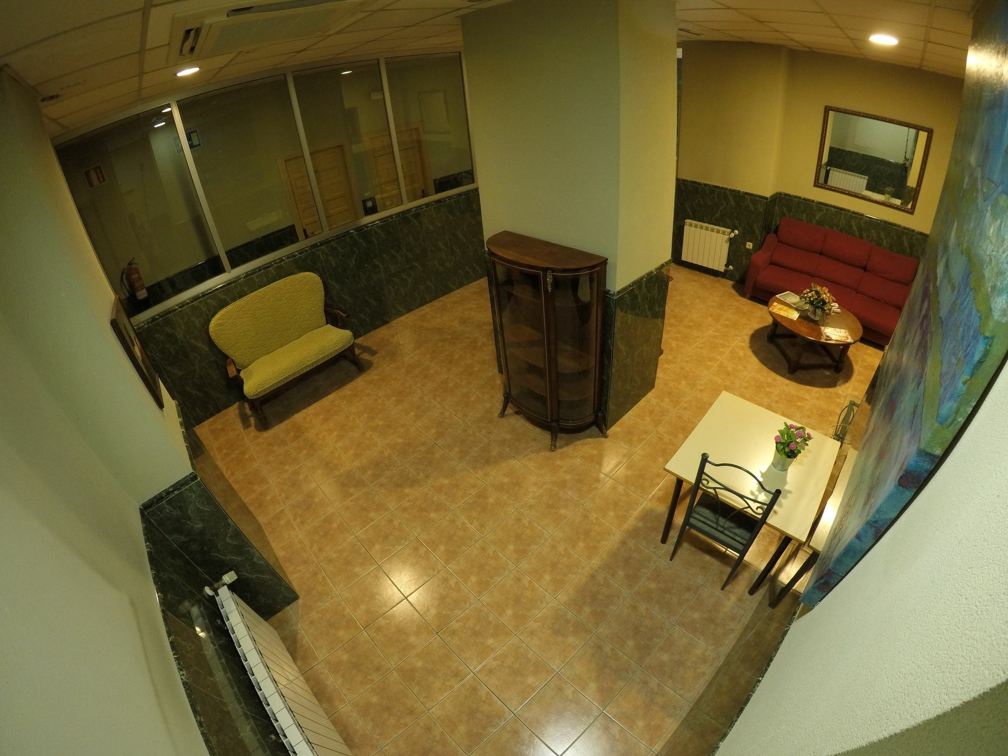 Hostal La Casa De Enfrente Malaga Luaran gambar