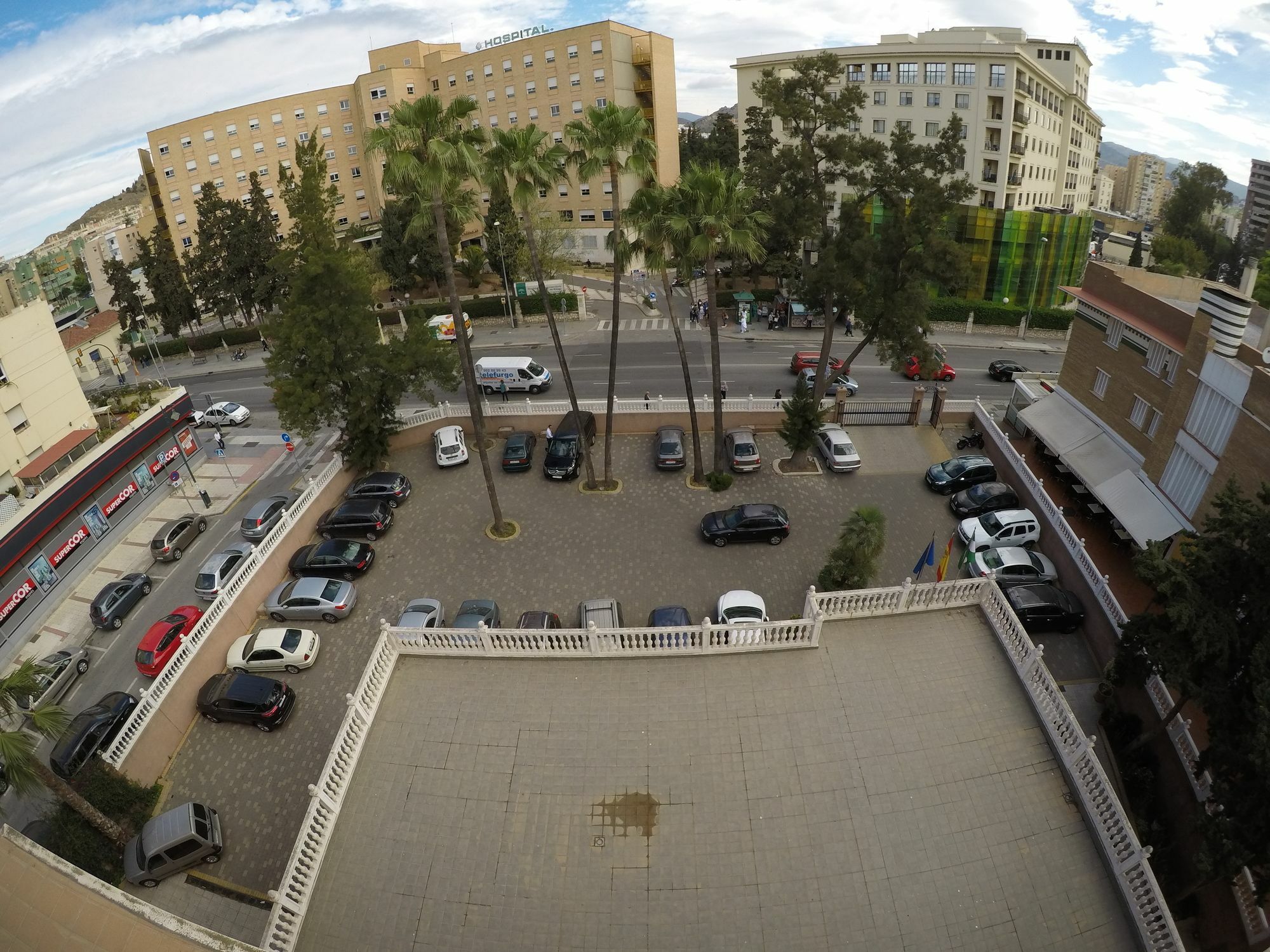 Hostal La Casa De Enfrente Malaga Luaran gambar